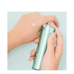 HydroPeptide Redefining Serum: Ultra Sheer Clearing Treatment 3 HydroPeptide Redefining Serum: Ultra Sheer Clearing Treatment - Image 3